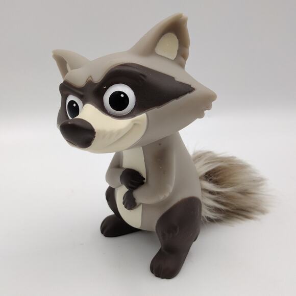 Disney Pocahontas Meeko The Raccoon 5" PVC Toy Figure Furry Tail - Picture 2 of 7